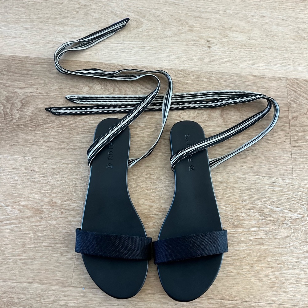 Rothy’s The Wrap black size 9